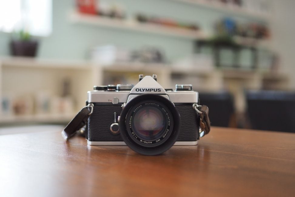 OLYMPUS OM-1