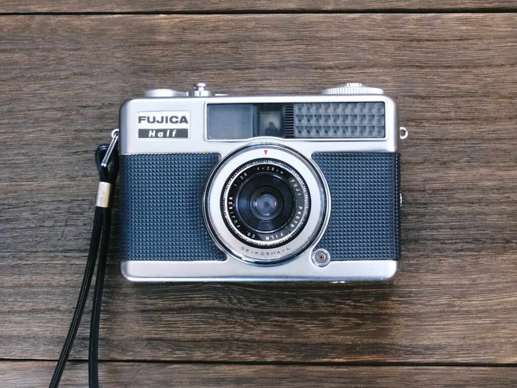 FUJICA Half