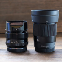 XF35mmF1.4 RとSIGMA 30mm F1.4 DC DN