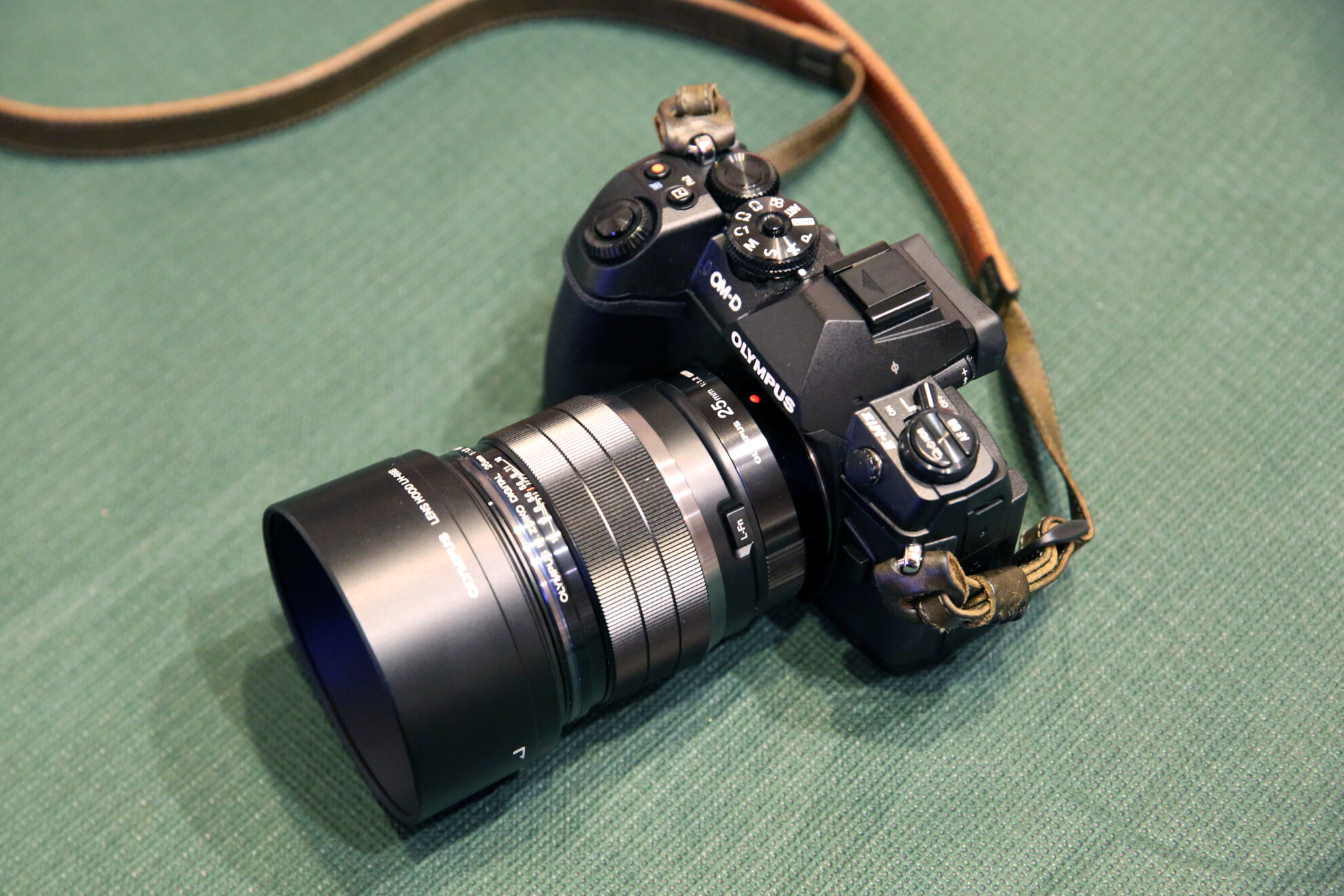 olympus 20mm