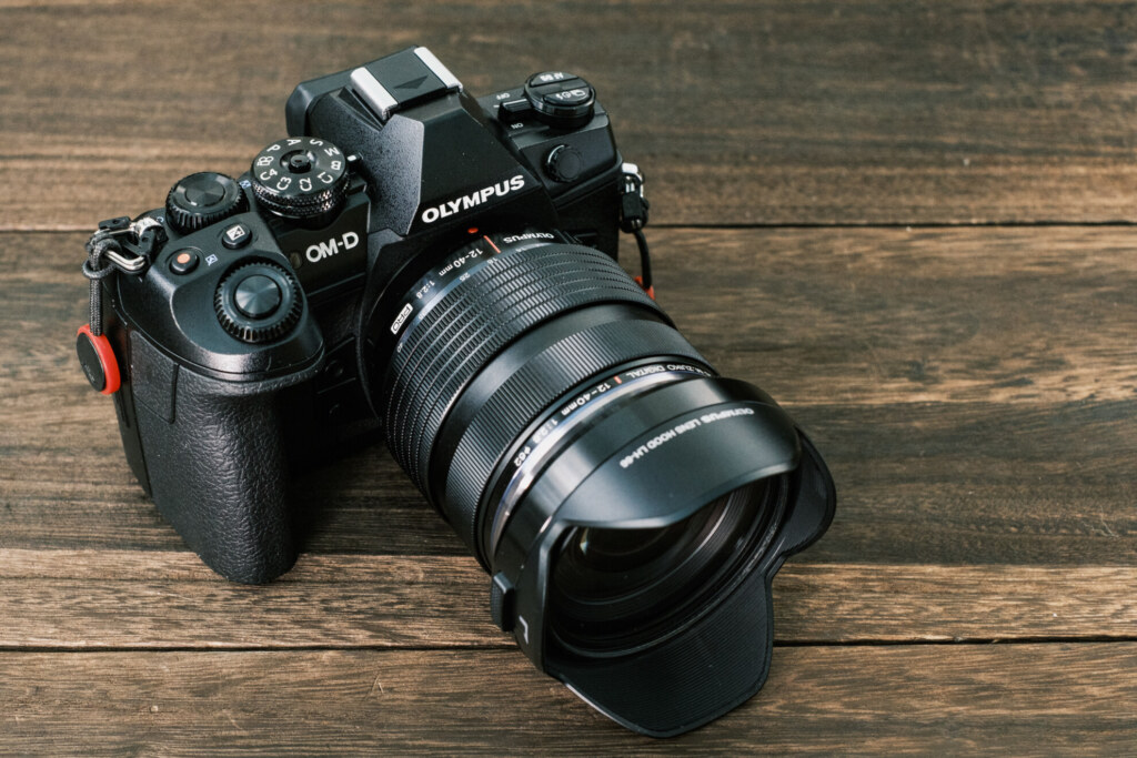 OLYMPUS OM-D E-M1 Mark III + M.ZUIKO DIGITAL ED 12-40mm F2.8 PRO
