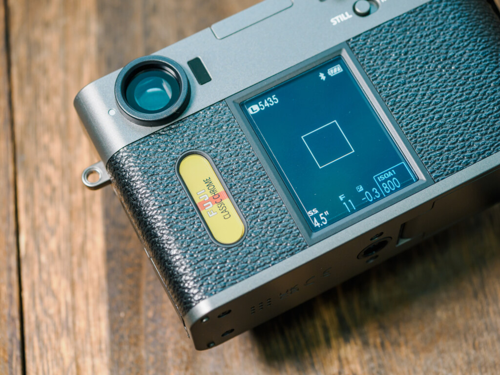 FUJIFILM X Half
