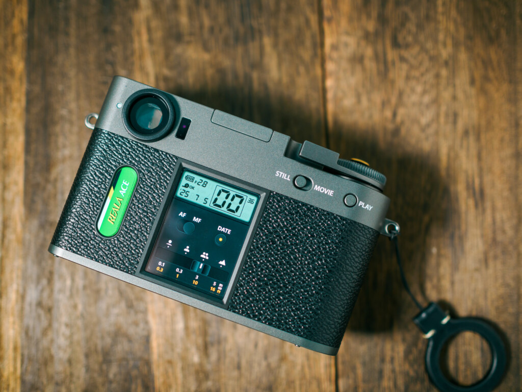 FUJIFILM X Half